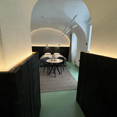 Center - Apartman *