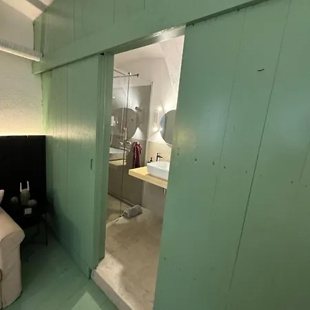 Apartment Center -
