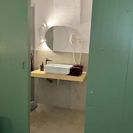 Center - Apartman *
