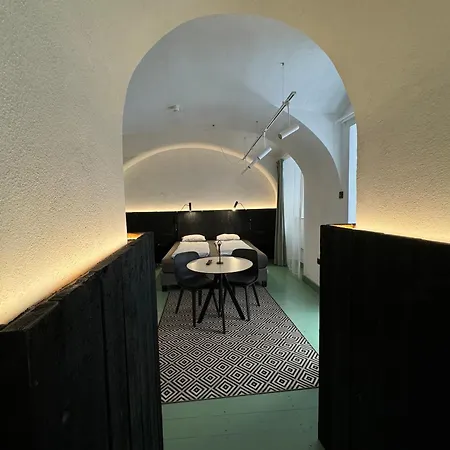 Center - Apartman *