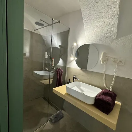Center - Apartment