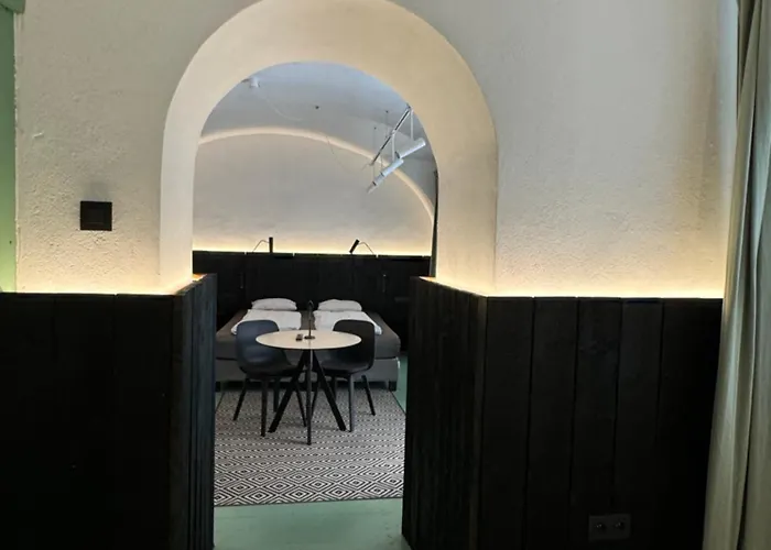 Center -